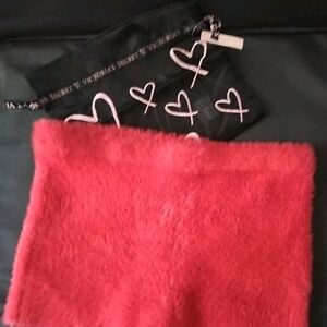 Victoria's Secret NWT Large Red Fuzzy Shorts & Lingerie Bag